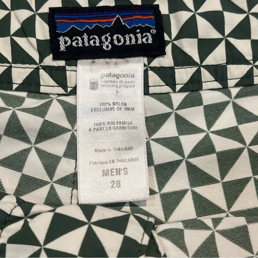 Patagonia men's board shorts Sz 28 green and white
